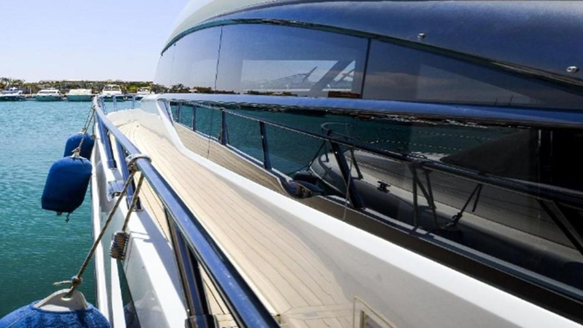 2015 Princess 72 