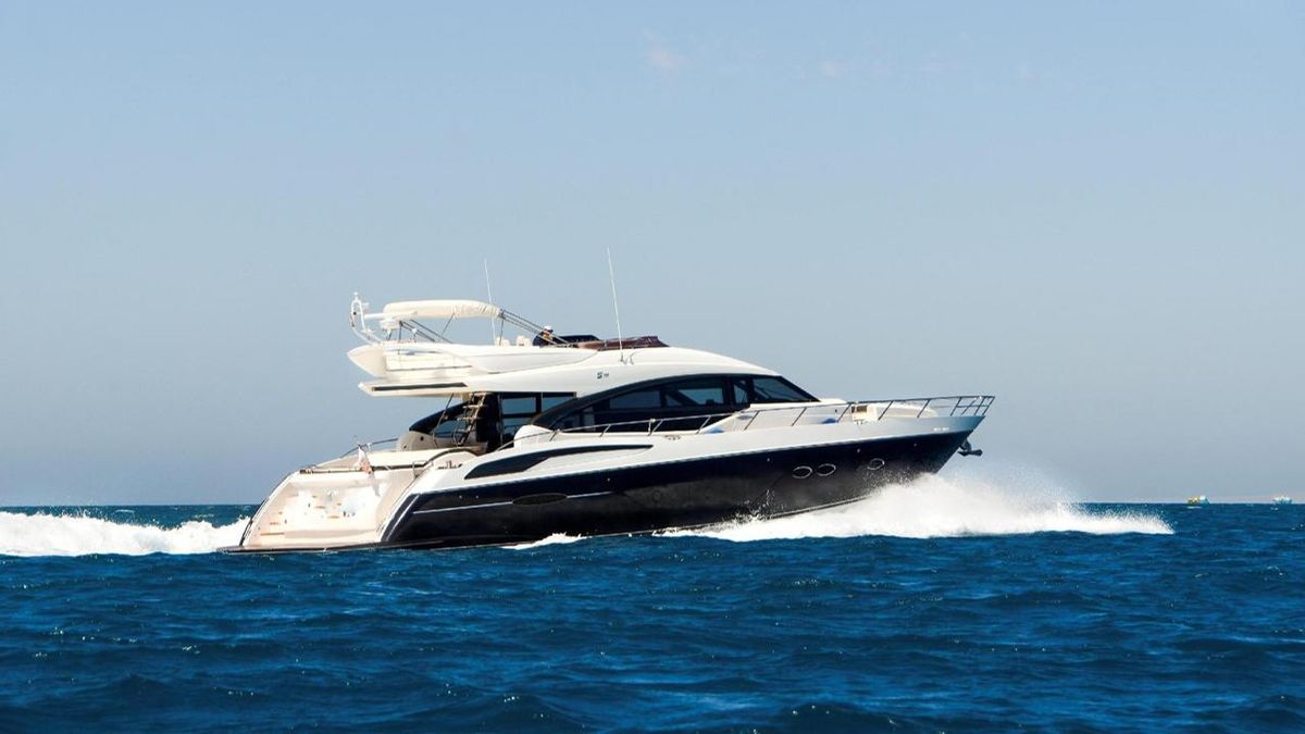 2015 Princess 72 