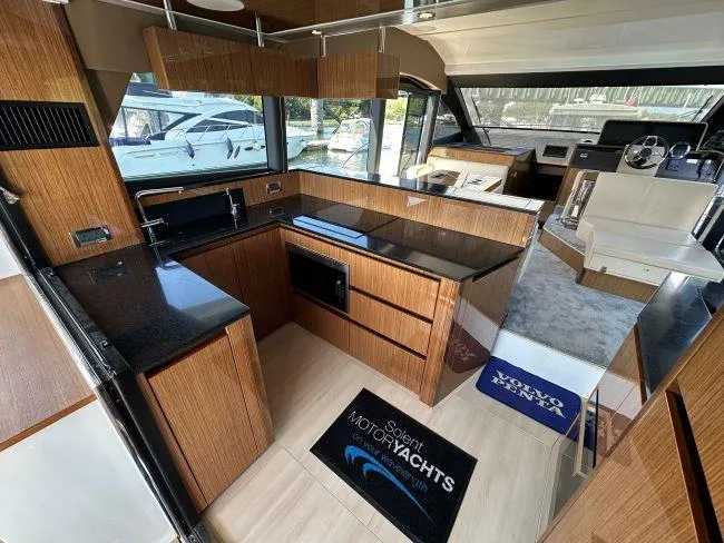 Yacht Photos Pics Sealine F530 - Galley