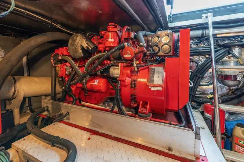 Too Many Options Yacht Photos Pics 