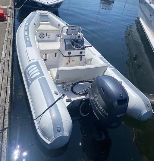 Too Many Options Yacht Photos Pics 