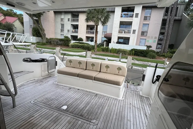  Yacht Photos Pics Aft Deck Seating