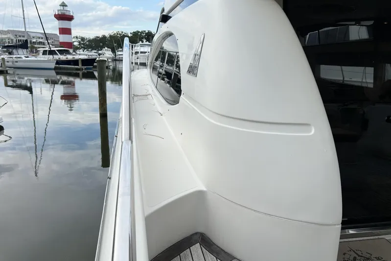  Yacht Photos Pics Side Walk