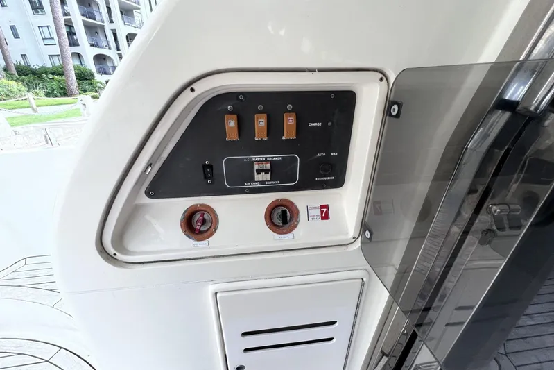  Yacht Photos Pics Control Panel