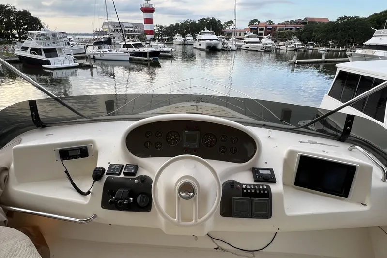  Yacht Photos Pics Upper Helm