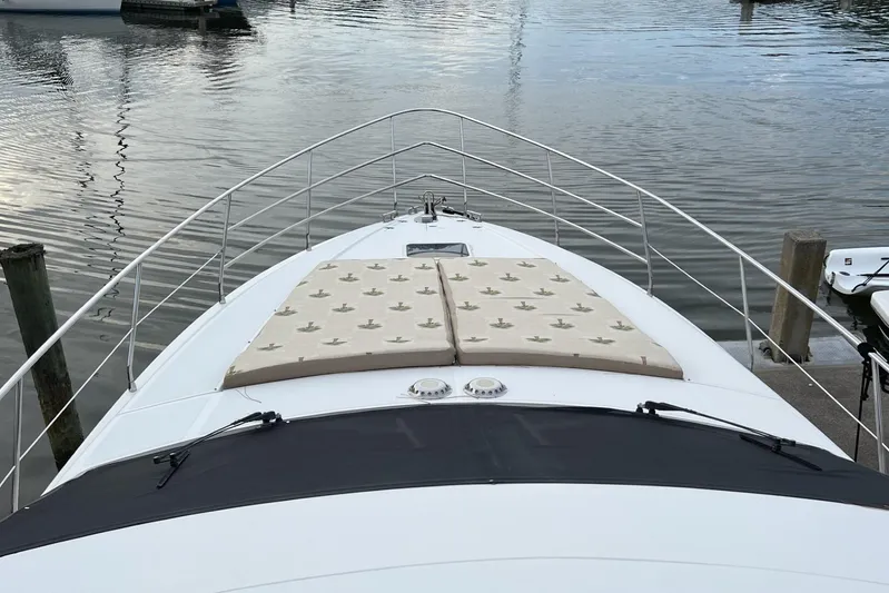  Yacht Photos Pics Foredeck