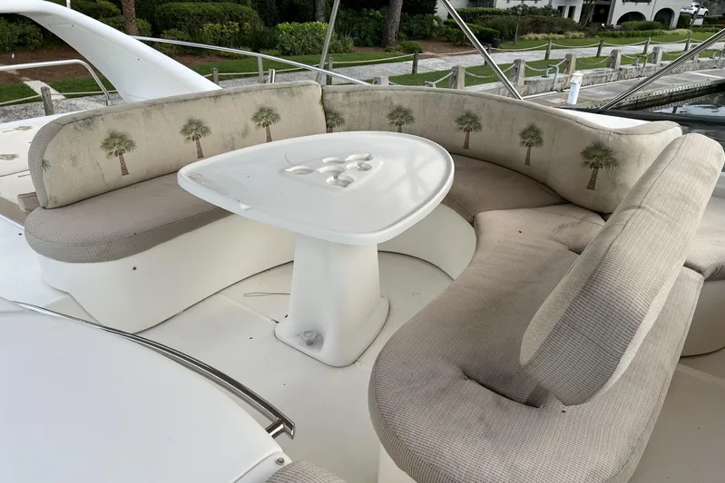  Yacht Photos Pics Flybridge Settee