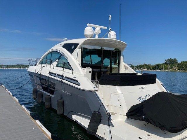 54 cruisers yacht