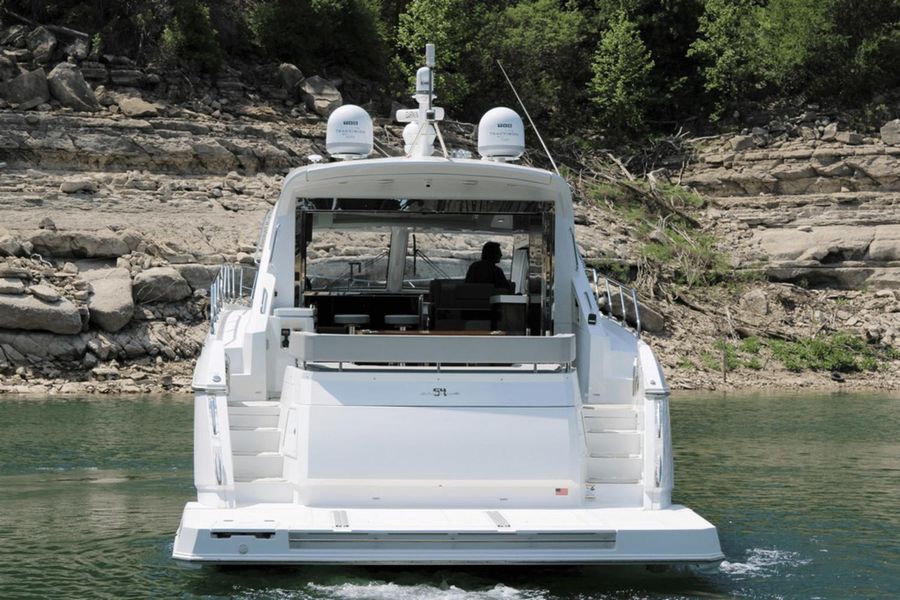 2021 Cruisers Yachts 54 Cantius
