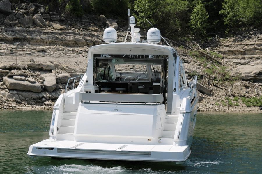 2021 Cruisers Yachts 54 Cantius