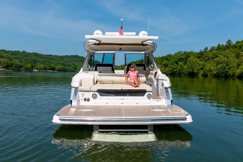  Yacht Photos Pics Manufacturer Provided Image