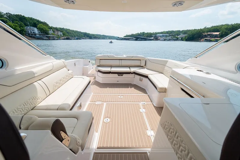  Yacht Photos Pics Manufacturer Provided Image