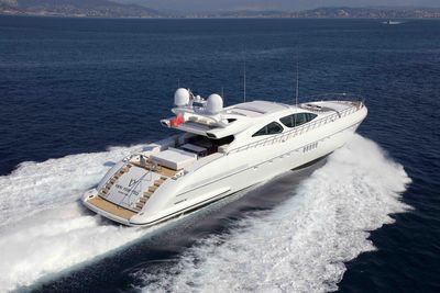 Yacht