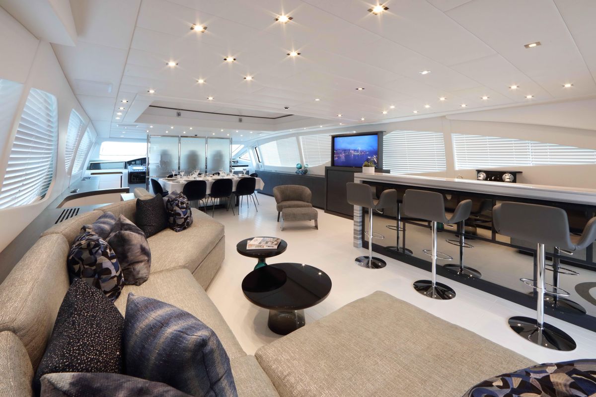 2006 Mangusta 130 