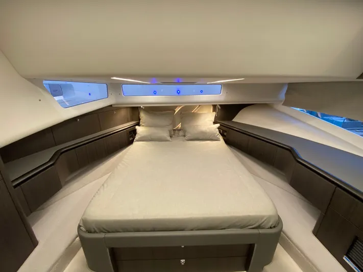  Yacht Photos Pics Luxurious cabin of the 2024 Galeon 435 GTO yacht.