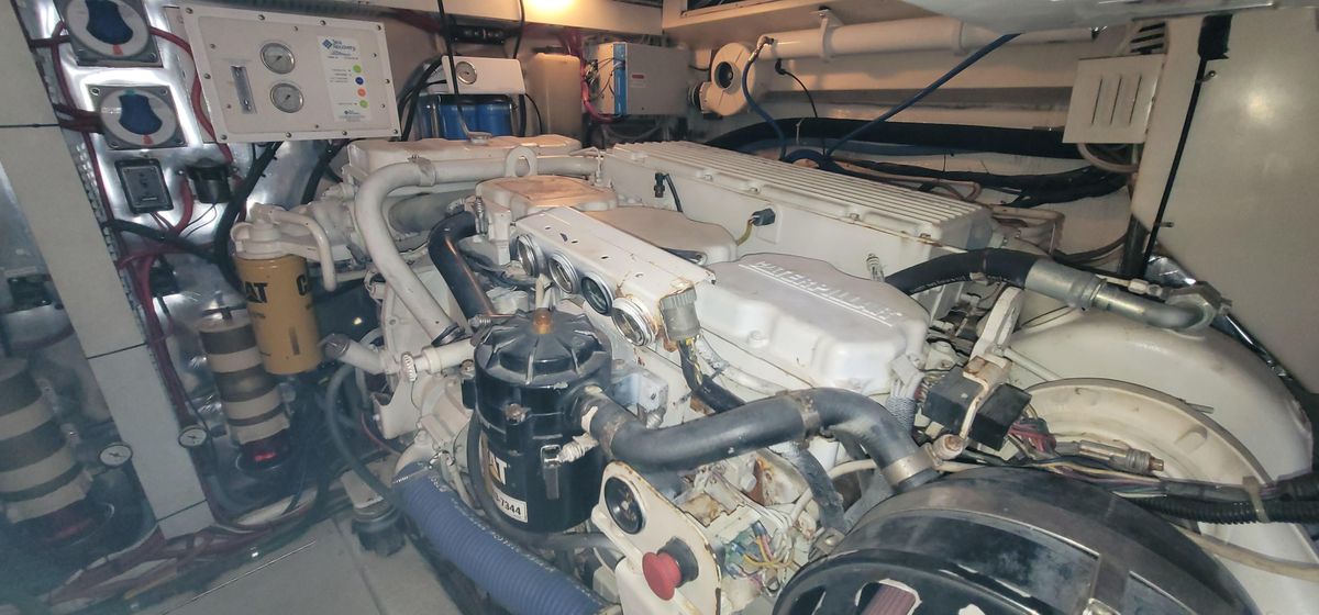 1998 Ocean 48 Motor Yacht