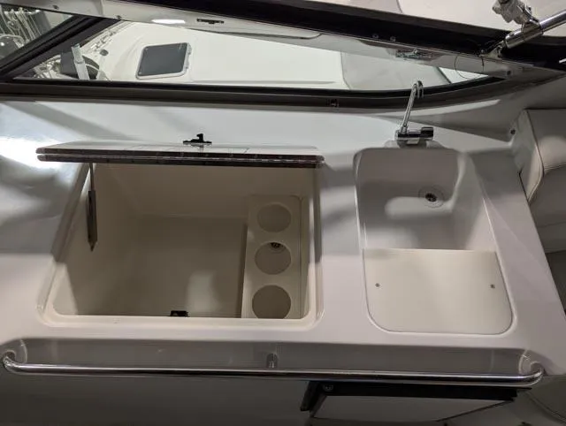 Her Endeavour II Yacht Photos Pics 