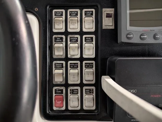 Her Endeavour II Yacht Photos Pics 