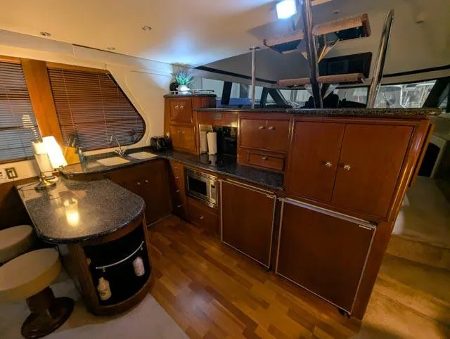 Her Endeavour II Yacht Photos Pics 