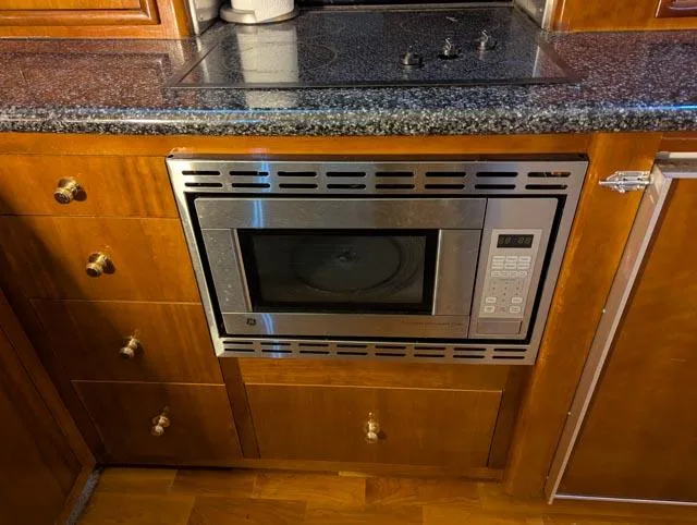 Her Endeavour II Yacht Photos Pics 