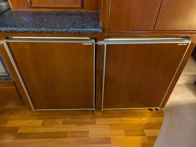 Her Endeavour II Yacht Photos Pics 