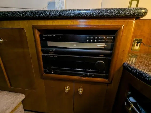 Her Endeavour II Yacht Photos Pics 