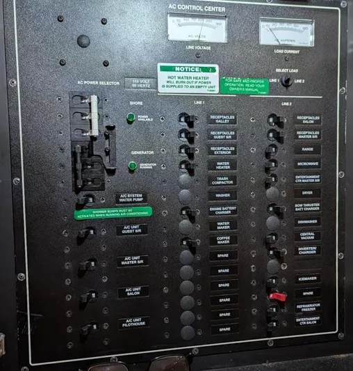 Her Endeavour II Yacht Photos Pics 