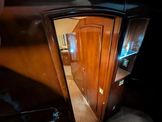 Her Endeavour II Yacht Photos Pics 