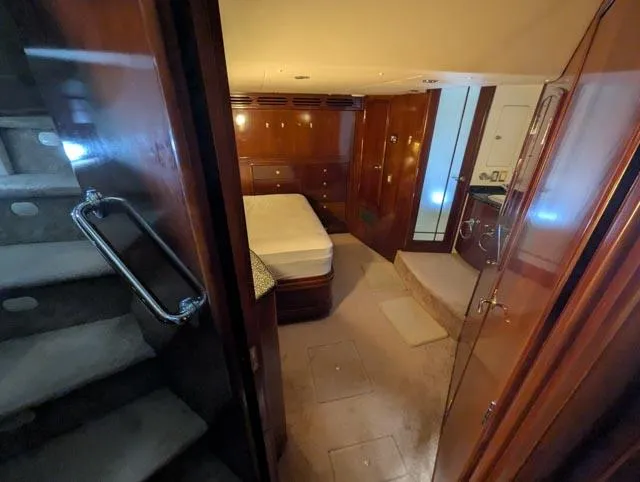 Her Endeavour II Yacht Photos Pics 