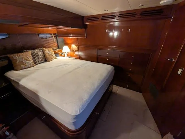 Her Endeavour II Yacht Photos Pics 