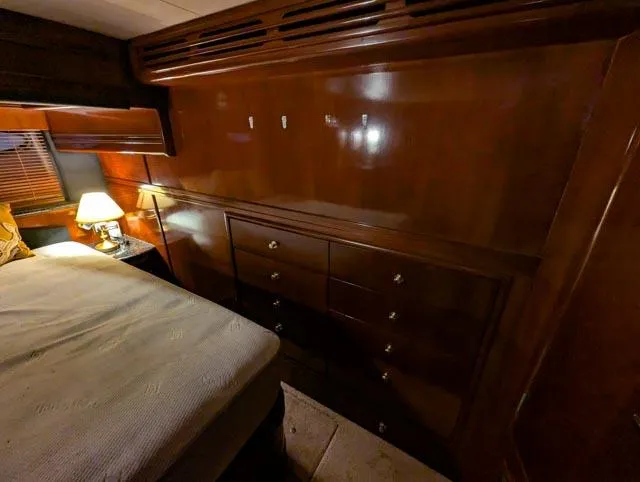 Her Endeavour II Yacht Photos Pics 