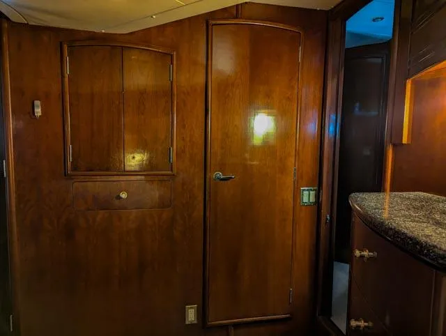 Her Endeavour II Yacht Photos Pics 