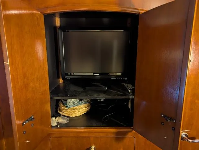 Her Endeavour II Yacht Photos Pics 