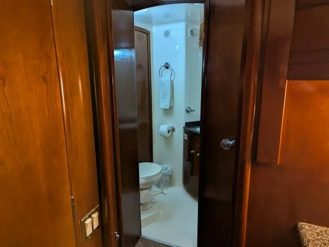 Her Endeavour II Yacht Photos Pics 