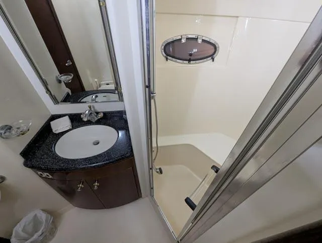 Her Endeavour II Yacht Photos Pics 