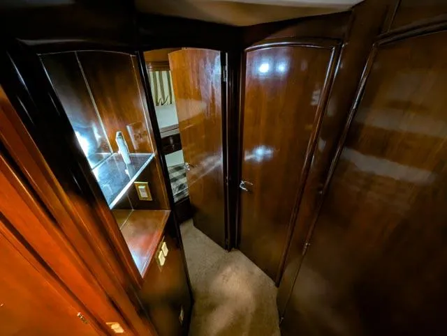 Her Endeavour II Yacht Photos Pics 