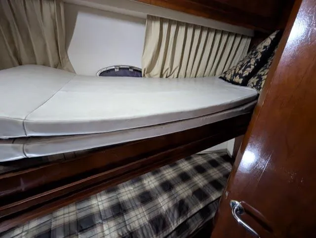 Her Endeavour II Yacht Photos Pics 