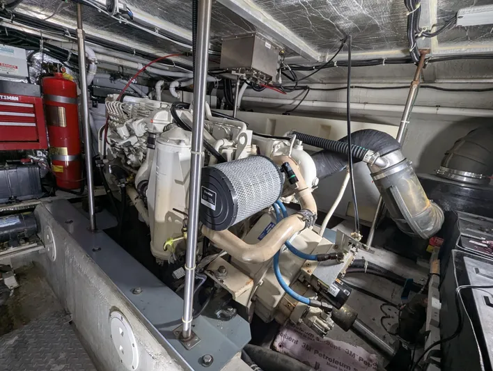 Her Endeavour II Yacht Photos Pics 