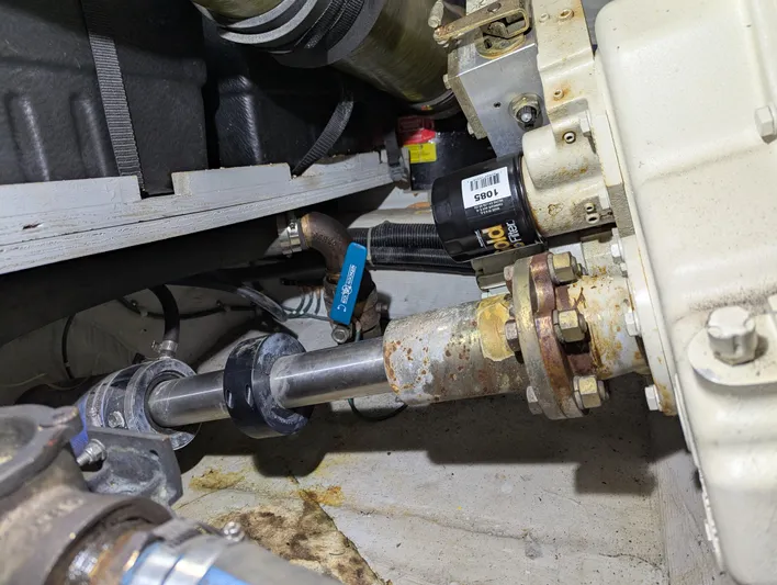 Her Endeavour II Yacht Photos Pics 