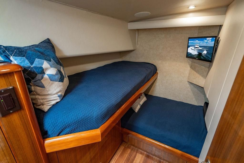 2006 Viking 56 