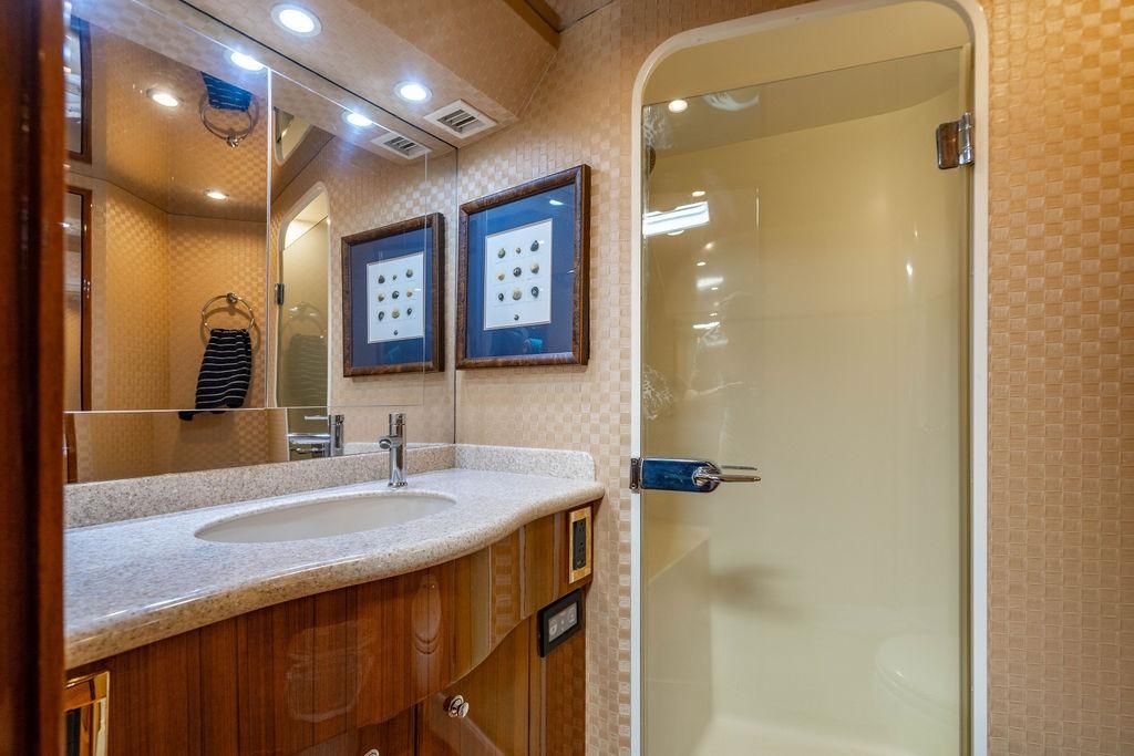 2006 Viking 56 