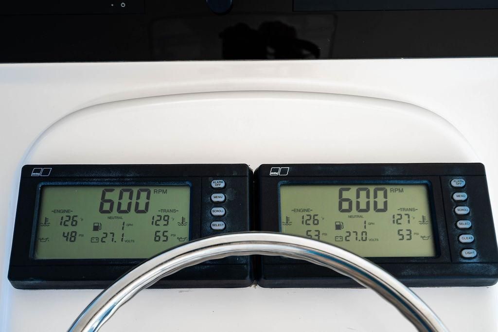 2006 Viking 56 