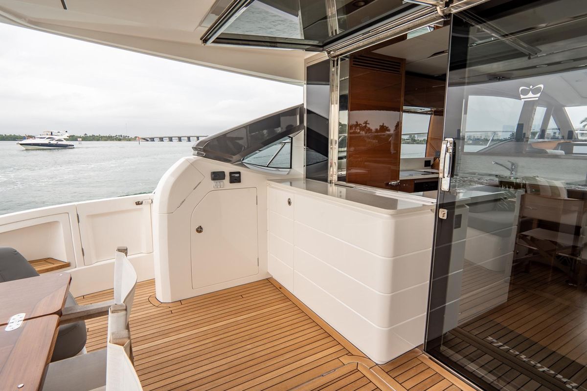 2017 Princess 65 