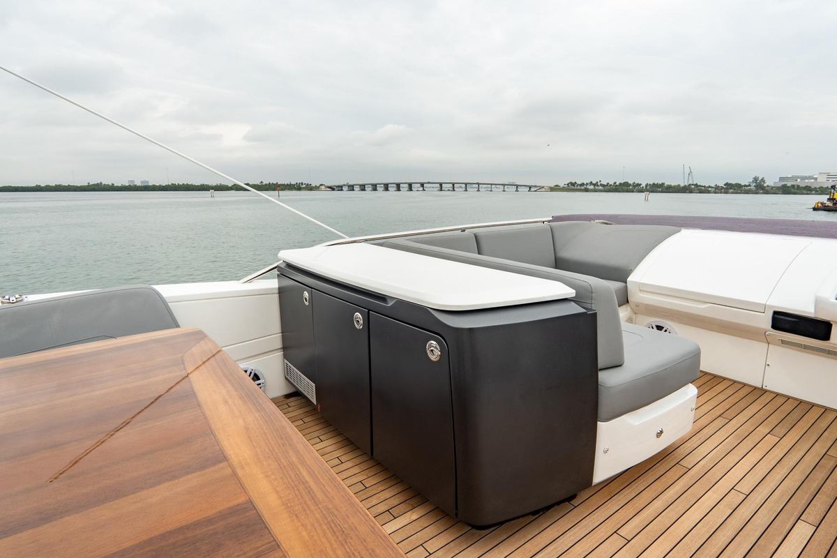 2017 Princess 65 