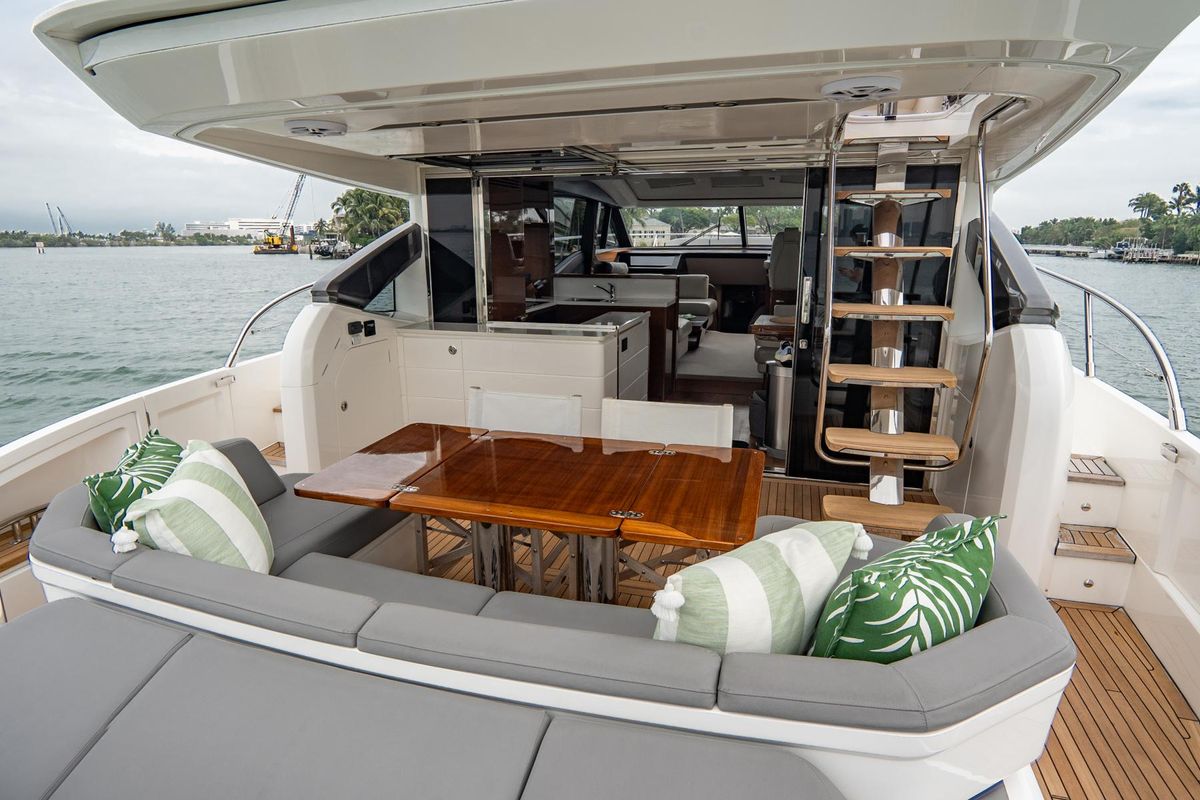 2017 Princess 65 