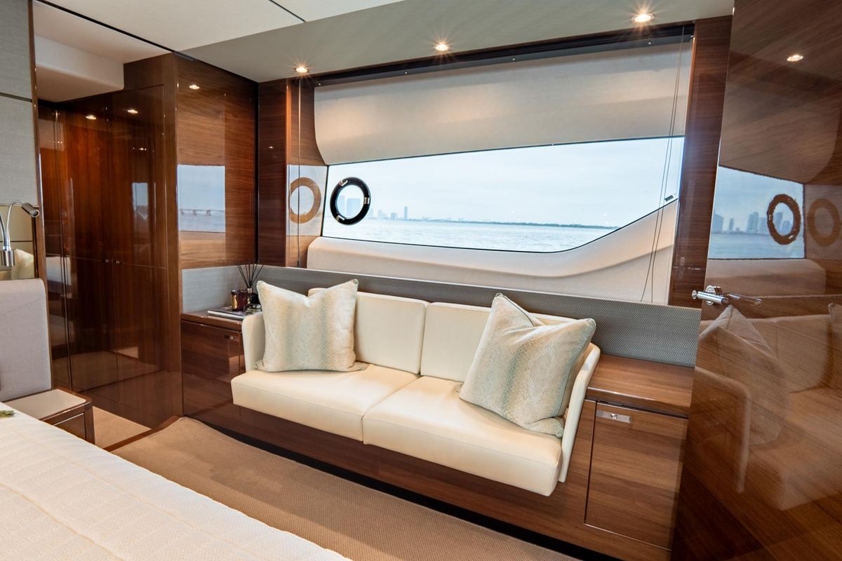 2017 Princess 65 