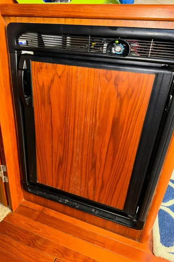 Beachlife Yacht Photos Pics 