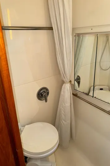 Beachlife Yacht Photos Pics 