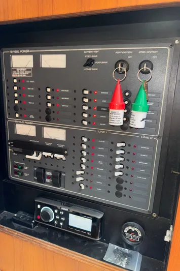 Beachlife Yacht Photos Pics 