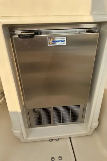 Beachlife Yacht Photos Pics 